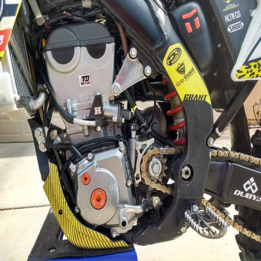 P3 CARBON - SKID PLATE - SUZUKI RMZ450 09-17