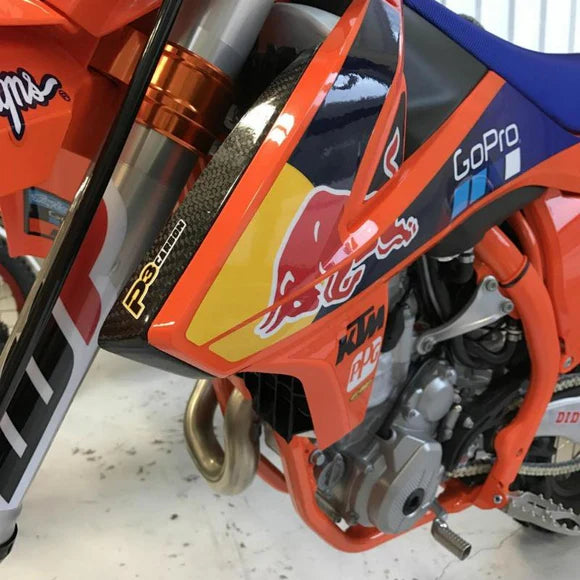 P3 CARBON - RADIATOR SHROUD EXTENDERS KTM 16-19