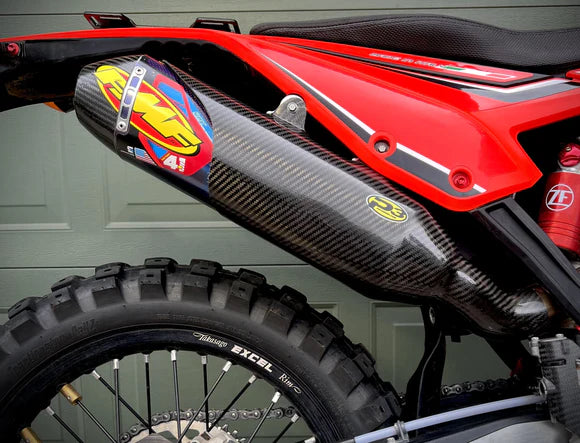 P3 CARBON - "CUT" VERSION MUFFLER GUARD - FMF MUFFLER - BETA R/RS/RR-S 4T 20-26