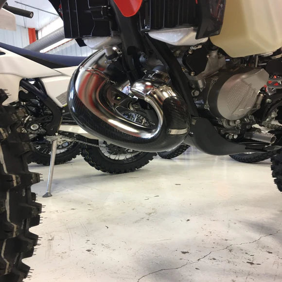 P3 CARBON - PIPE GUARD - MAXCOVERAGE - STOCK PIPE - KTM 150 XC-W TPI/150 EXC TPI 20-26 | HUSQ TE150(i) 20-26