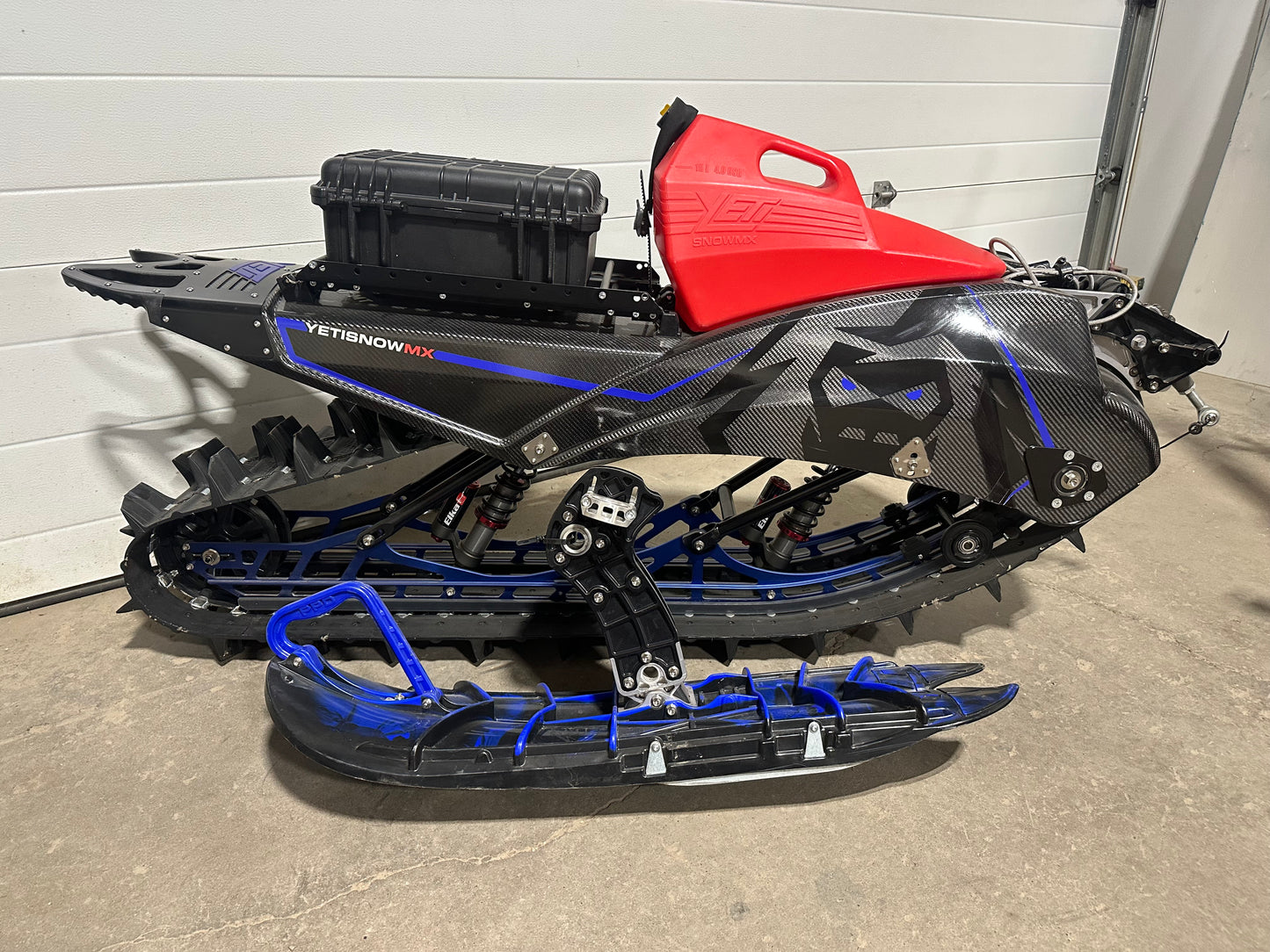 YETI SNOW MX - 2022 137MT - SNOWBIKE KIT - USED