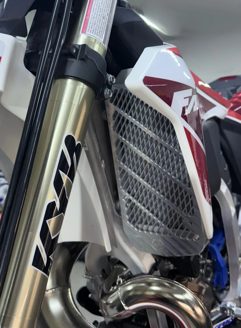 BULLETPROOF DESIGNS - RADIATOR GUARDS - FANTIC 21-26 XE300