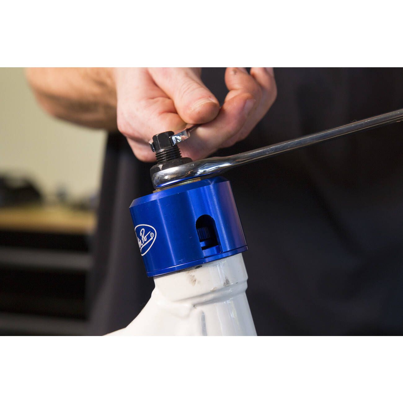 MOTION PRO - STEERING HEAD RACE PULLER - 08-0737