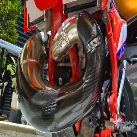 P3 CARBON - PIPE GUARD - STOCK PIPE - BETA 250/300 RR/RX/X-PRO ENDURO & RACING 19-26