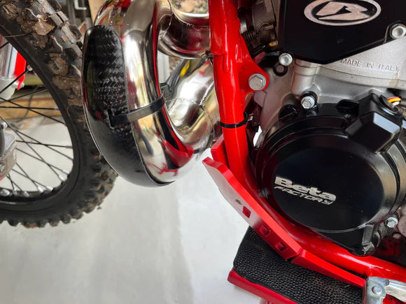 P3 CARBON - PIPE GUARD - MAXCOVERAGE - FMF PIPE - BETA X-TRAINER 23-26