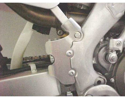 WORKS CONNECTION - MASTER CYLINDER GUARD - 15-091 - HONDA CRF450R 02-04