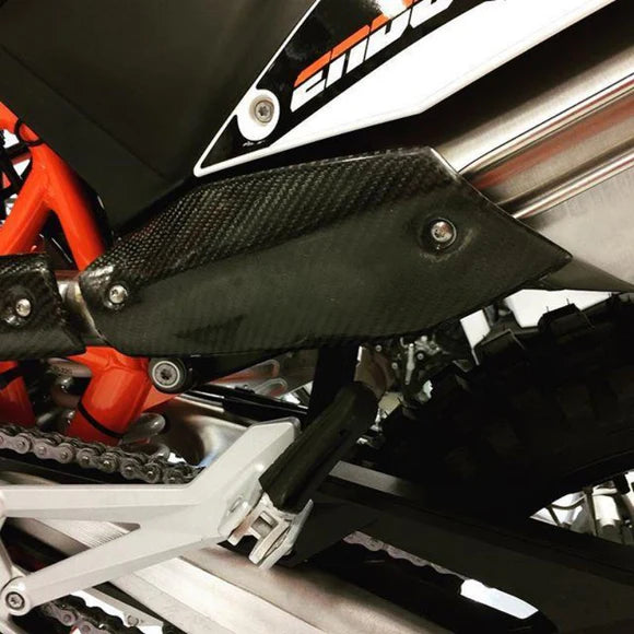 P3 CARBON - BOOT GUARD - KTM 690 ENDURO/SMC 08-18