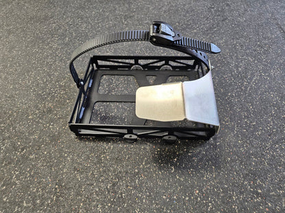 ASSAULT - MOUNTAIN ADDICTION UTILITY CAN MOUNTING RACK