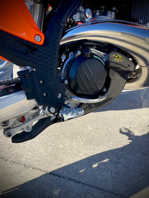 P3 CARBON - SKID PLATE - NO LINKAGE GUARD - 25-26 KTM 250/300 | HUSQ 250/300 | GASGAS 250/300