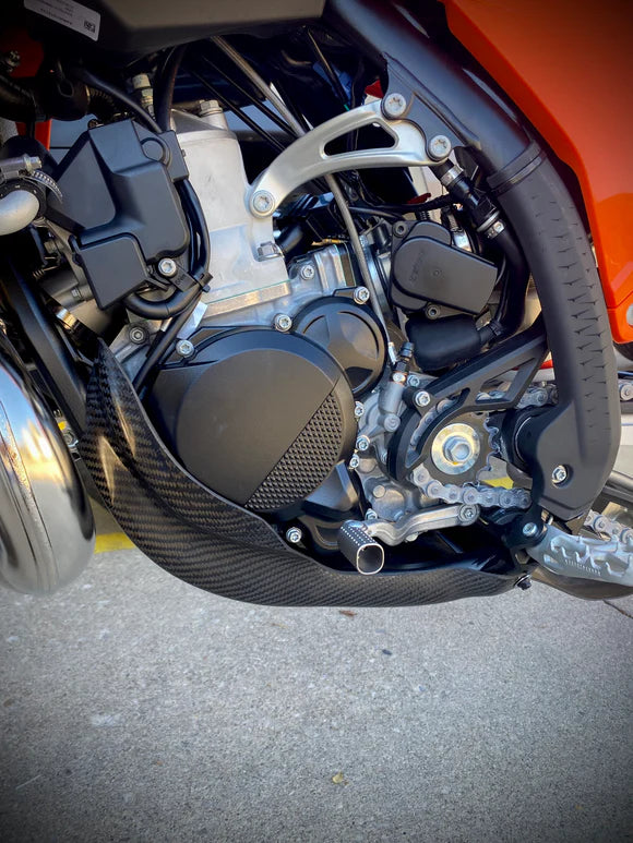 P3 CARBON FIBER - SKID PLATE - WITH LINKAGE GUARD - 25-26 KTM 250/300 HUSQ 250/300 GasGas 250/300
