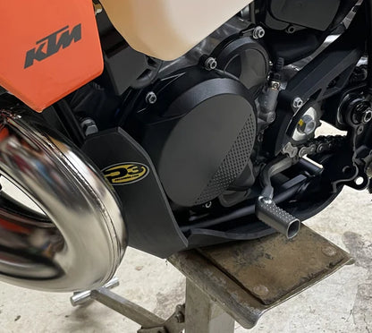 P3 CARBON - SKID PLATE - W & W/O LINKAGE GUARD - 25-26 KTM 250/300 | HUSQ 250/300 | GASGAS 250/300