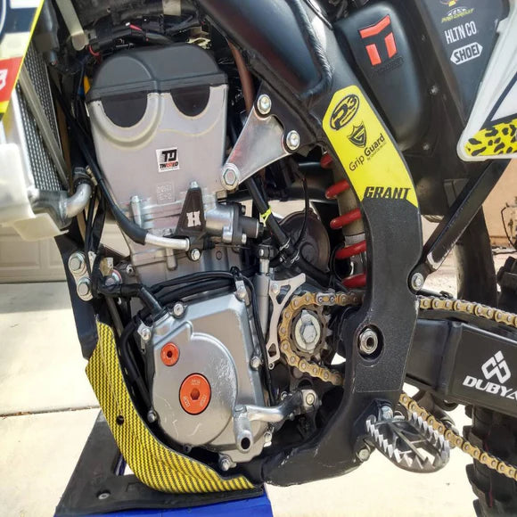 P3 CARBON - SKID PLATE - SUZUKI RMZ450 09-17