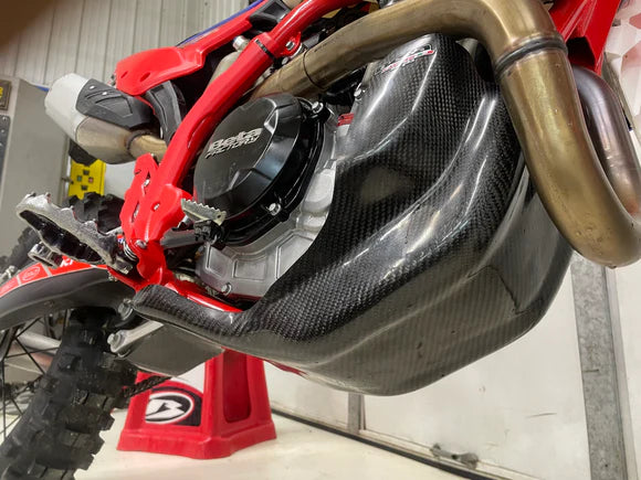 P3 CARBON - SKID PLATE - - NO LINKAGE GUARD - BETA 4-STROKE - 350/390/430/480/500 RR & RR-S MODELS20-26