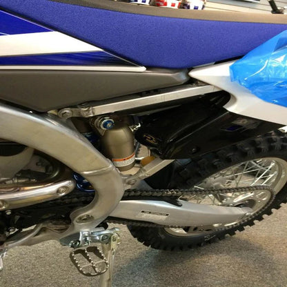 P3 CARBON - ELECTRONICS PROTECTOR - YAMAHA YZ250F/YZ450F 14-19 WR250F/YZ250FX 15-19 WR450F/YZ450FX 16-19