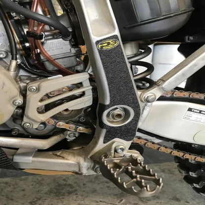 P3 CARBON - FRAME PROTECTORS - GRIP GUARD - YAMAHA / FANTIC YZ125/YZ250 05-26 YZ250X 16-26