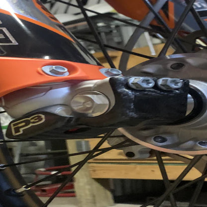 P3 CARBON - FORK LUG GUARDS - KTM / HUSQVARNA / GASGAS (L & R-SET) | ALL MODELS 125+ 15-22