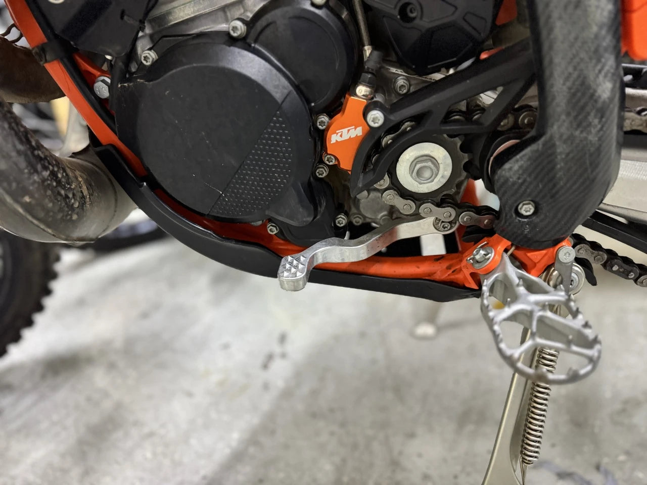 BULLETPROOF DESIGNS - HARD ENDURO SHIFTER - KTM 17-26 | HUSQVARNA 17-26 | GASGAS 23-26 125-300