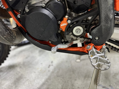 BULLETPROOF DESIGNS - HARD ENDURO SHIFTER - KTM 17-26 | HUSQVARNA 17-26 | GASGAS 23-26 125-300
