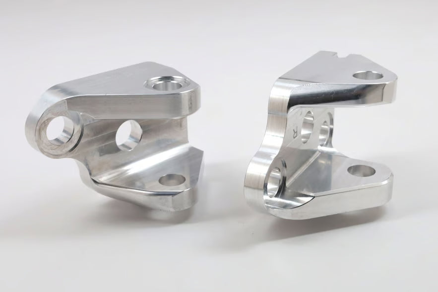 WORKS CONNECTION - OFFSET FOOTPEG MOUNTS - YAMAHA 23+ YZ450F / 24+ YZ250F
